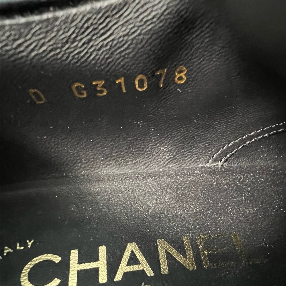 Chanel Interlocking CC Logo Oxfords Black Size 7.5 - Picture 10 of 17
